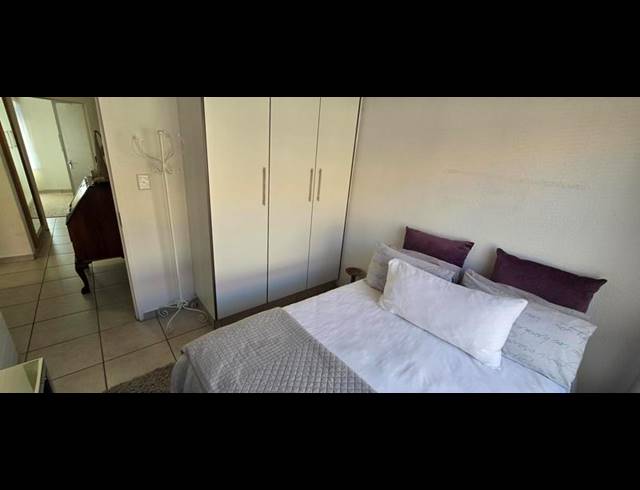 3 BEDROOM APARTMENT FOR SALE IN RAVENSWOOD